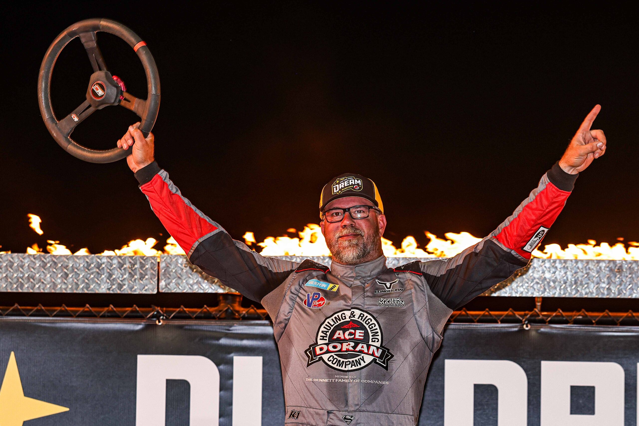 Jonathan Davenport Stays Dominant At Dream, Outruns Brandon Overton For Friday Prelim Victory