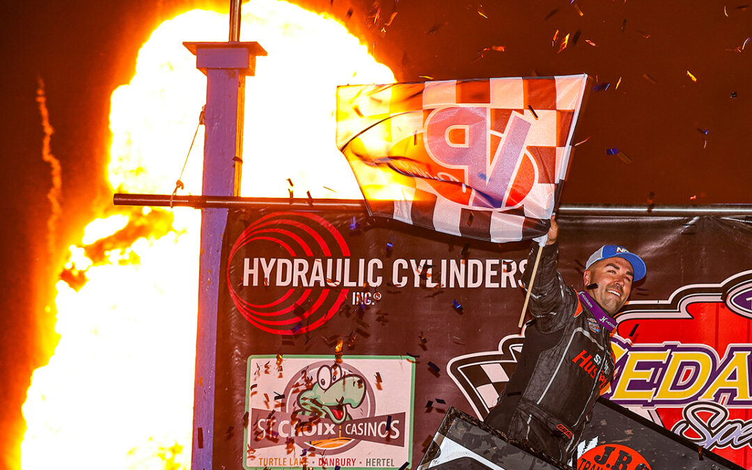 David Gravel Sweeps Cedar Lake’s Independence Spectacular Opener