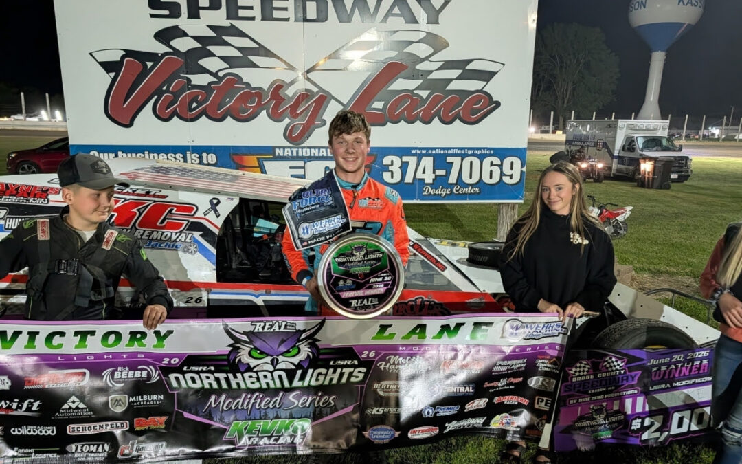 Joe Chisolm Charges Past Rodney Sanders In Dodge County Speedway Thriller
