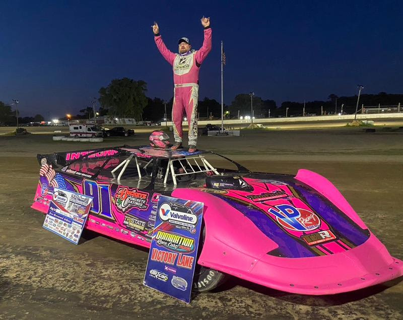 Rusty Schlenk Dominates Barney Oldfield Race With Valvoline American Late Model Iron-Man Series At Oakshade Raceway