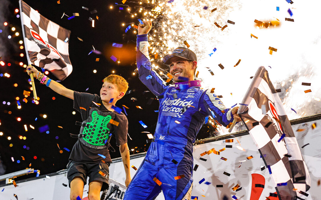 Kyle Larson Flies Into Iowa, Dominates 65th Knoxville Nationals