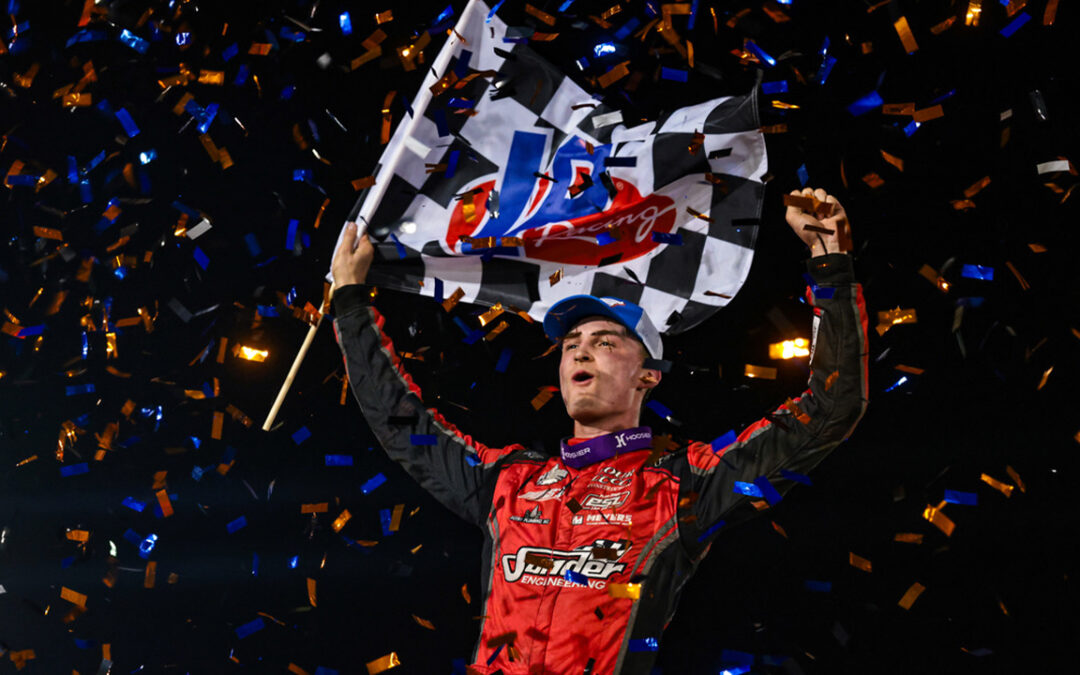 BEACHSIDE BARNBURNER: Corey Day Claims Wild World Of Outlaws Ventura Debut