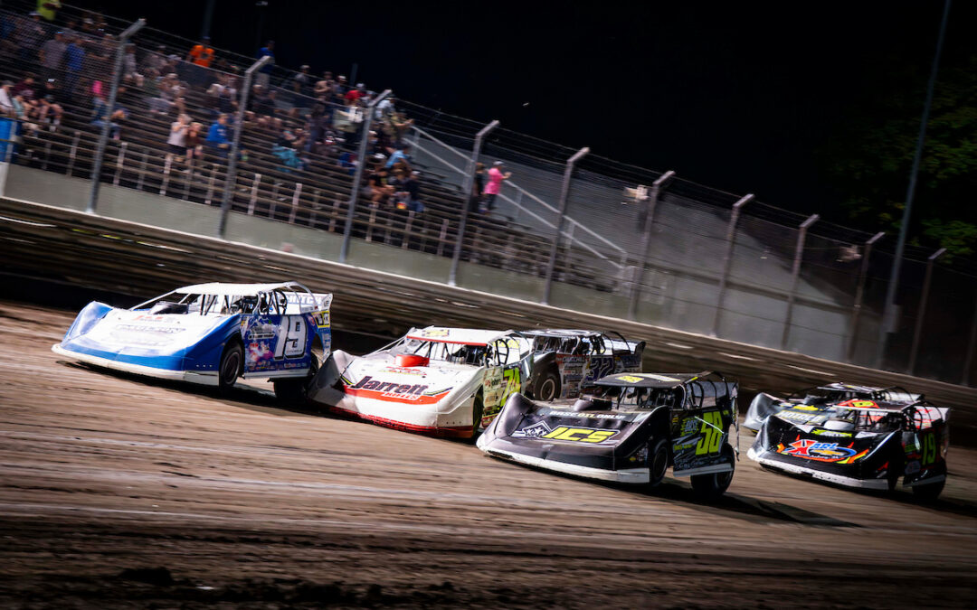 Carolina Favorites Battle Invaders In World Of Outlaws Late Models Debut At Modoc Speedway
